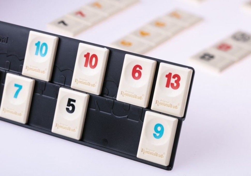 Настольная игра "Руммикуб" (в пенале)