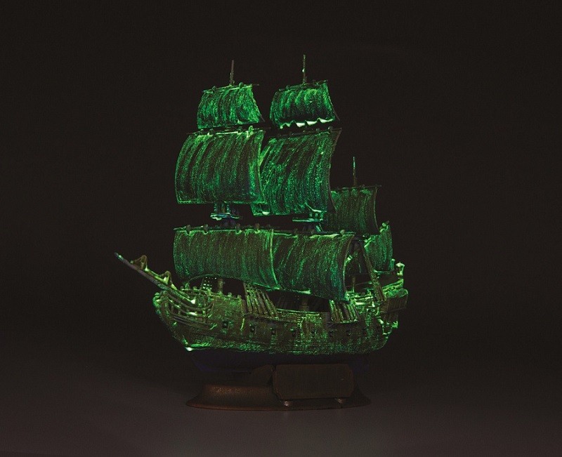 Модель сборная 1:350 "Летучий Голландец"