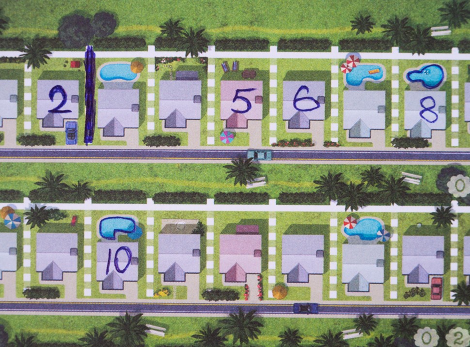 Настольная игра "Бумажные кварталы" 8+